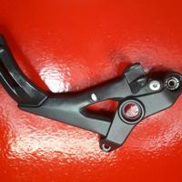 PEDANA SUPPORTO SX DUCATI MONSTER 821