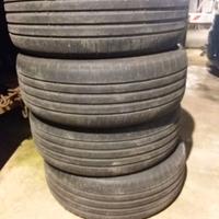 Gomme 215/55r17