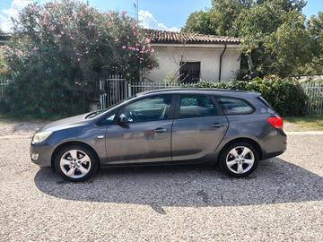 Opel Astra 1.7 CDTI 125CV Sports Tourer Cosmo.PERF