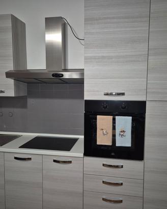 Cucina completa di elettrodomestici,  COME NUOVA