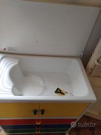 Bagnetto neonato con mobile