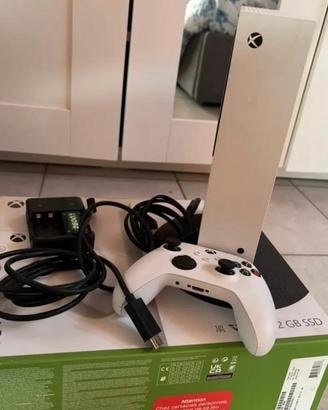 Xbox Series S 512 GB  + kit batterie + 2 Pad 