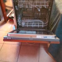 Lavastoviglie da incasso Hotpoint Ariston