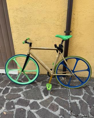 Bici scatto fisso fixed