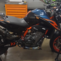 KTM Duke 890 R