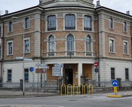 CIVIDALE del FRIULI in storico palazzetto ufficio