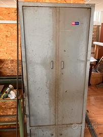 Armadio in ferro officina