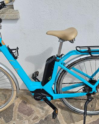 Ebike da città Cube modello Elle