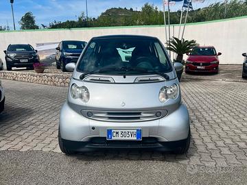 Smart ForTwo 700 coupé pure (45 kW)