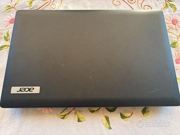 Notebook Acer con processore Intel Core i3, 