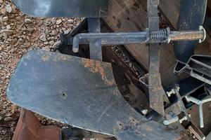 Aratro voltaorecchio 180° per motocoltivatore