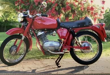 Moto guzzi stornello 125 mod. Turismo