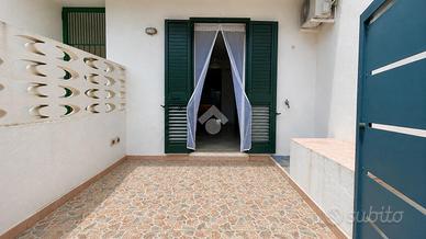 CASA SEMINDIPENDENTE A SALVE