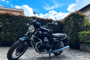 Moto Guzzi V7 III Special
