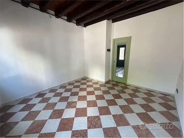 Mirano centro, ufficio al piano terra di 18 Mq