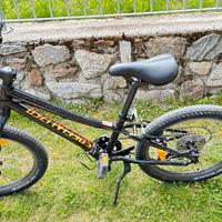 Bike Specialized da 4 a 9 anni