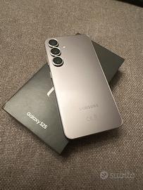 Samsung S25 silver