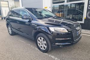 Audi Q7 3.0 V6 TDI 233CV quattro tiptronic