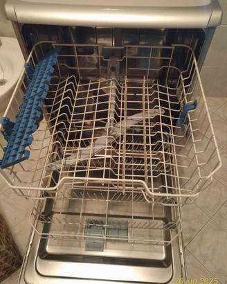 lavastoviglie marca Indesit 13 coperti 
