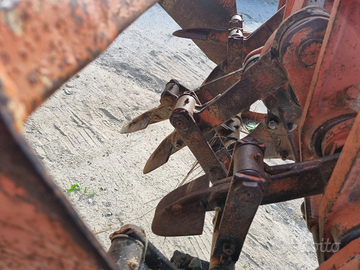 Vangatrice gramigna usata