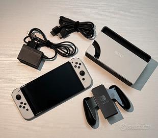 Nintendo Switch Oled Bianco NUOVA - trattabile