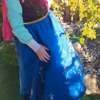 vestito a tema Anna ( sorella di Frozen)