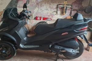 Piaggio MP3 500 hpe 2022