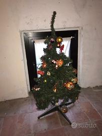 Albero di Natale addobbato