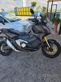 Xadv 750