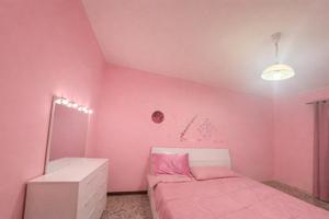 Due camere Disponibile per donne