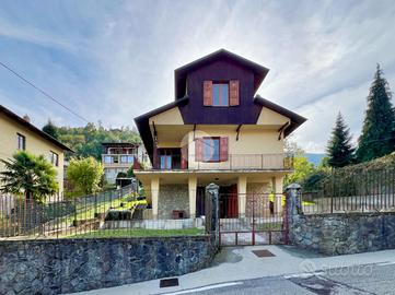 VILLA SINGOLA A TRAVES