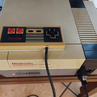 Nintendo NES + 18 Giochi + Pistola Zapper