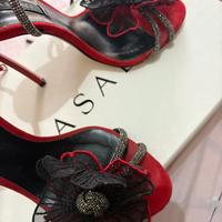 Sandali Casadei rossi con dettalgio floreale