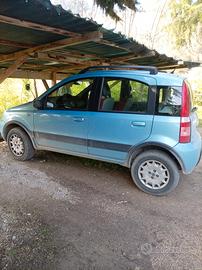 Fiat Panda 4x4 climbing