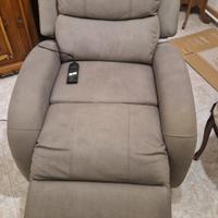 poltrona motorizzata reclinabile