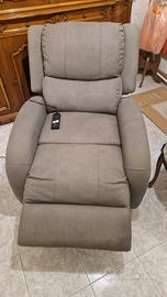 poltrona motorizzata reclinabile