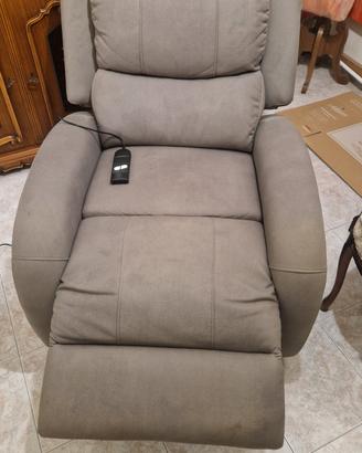poltrona motorizzata reclinabile
