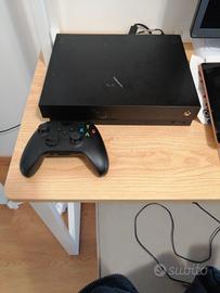 xbox one x più joypad 140euro