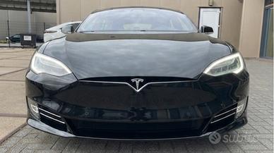 Tesla model s90D