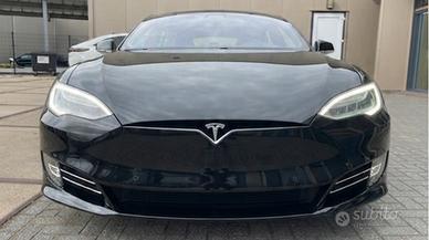 Tesla model s90D