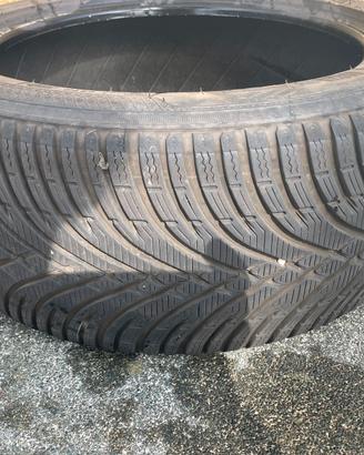 coppia Gomme KLEBER invernali 235/45 R17