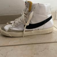 Nike Blazer ‘77 numero 42
