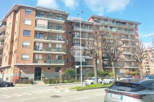 2 LOCALI A BORGARO TORINESE