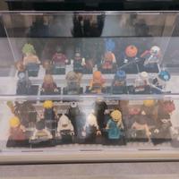 Lotto 30 minifigures LEGO + espositore