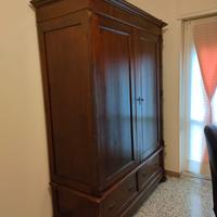 Armadio in legno rustico
