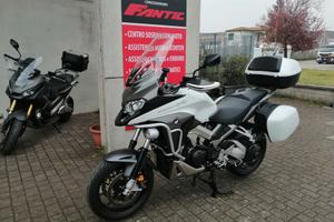 Honda CrossRunner travel edition