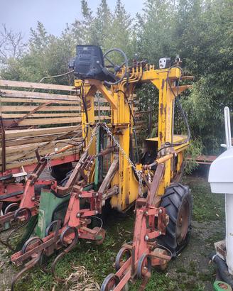 Trattore/sarchiatrice