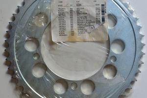 Corona PBR 4398 - 47 denti, passo 525 - Nuova