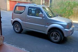 SUZUKI JIMNI 1300 grigio