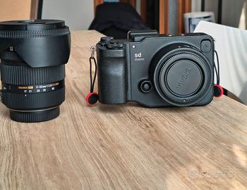 Sigma SD Quattro con obiettivo Sigma 17/50 F2.8